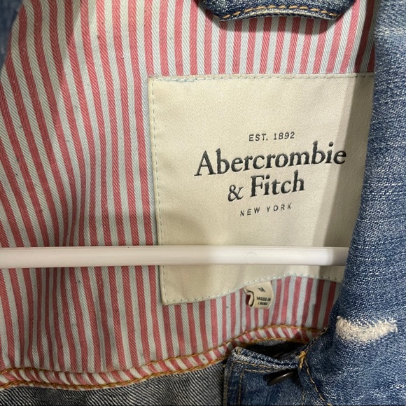 Abercrombie & Fitch Jean Jacket - Picture 2 of 8